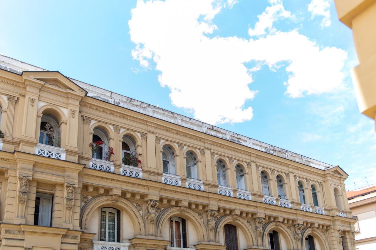 Palazzo Nana Suites & Apartments 那不勒斯 外观 照片