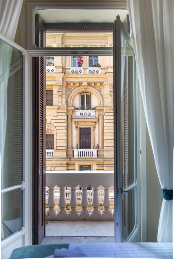 Palazzo Nana Suites & Apartments 那不勒斯 外观 照片