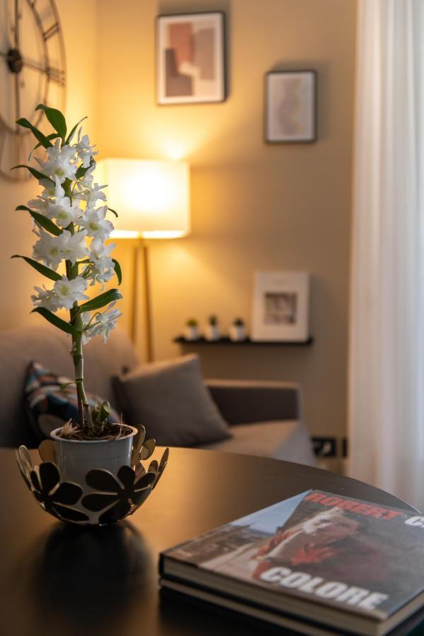 Palazzo Nana Suites & Apartments 那不勒斯 外观 照片