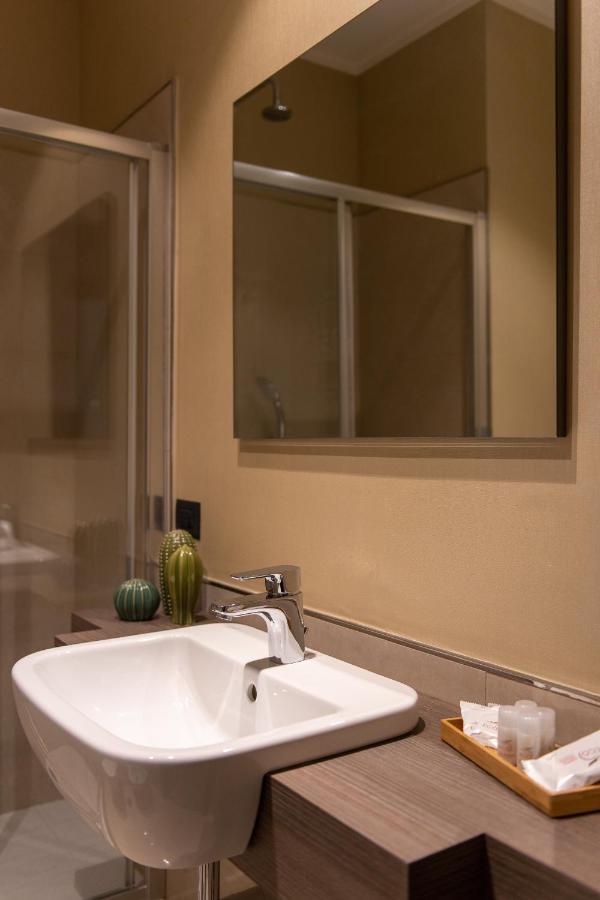 Palazzo Nana Suites & Apartments 那不勒斯 外观 照片