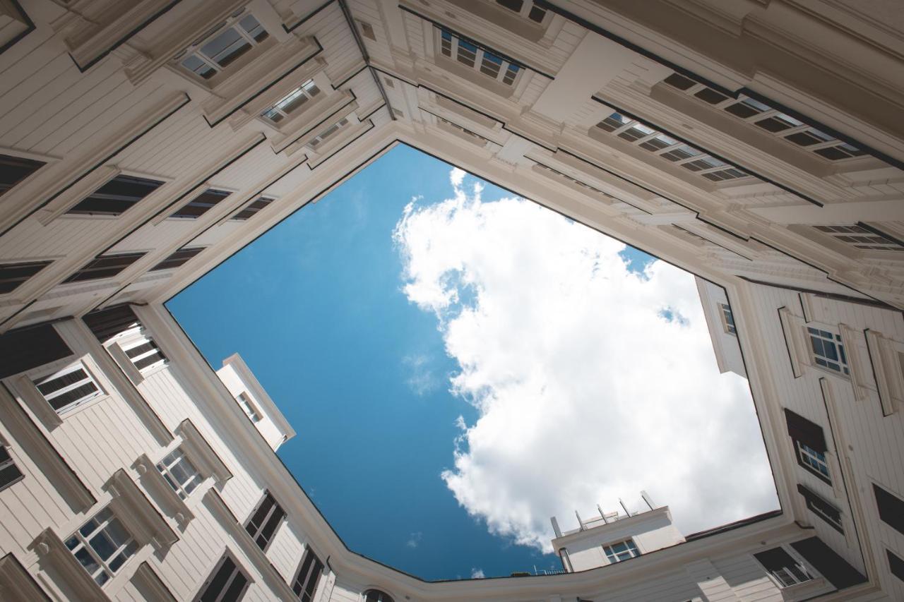 Palazzo Nana Suites & Apartments 那不勒斯 外观 照片
